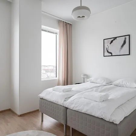 12Th Floor Sauna Retreat With Stunning City Views